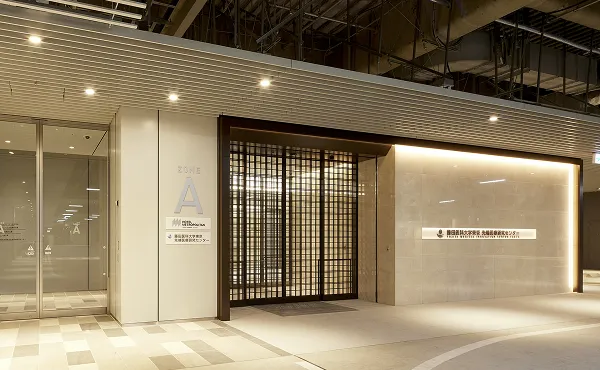 1階のエントランス写真